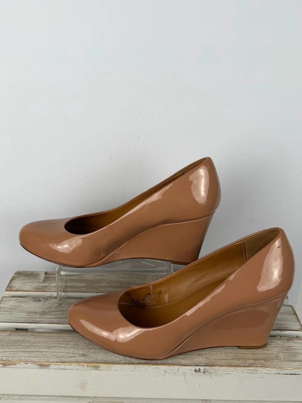 J.Crew Sylvia tan patent leather wedge glossy finish rounded toe size 8